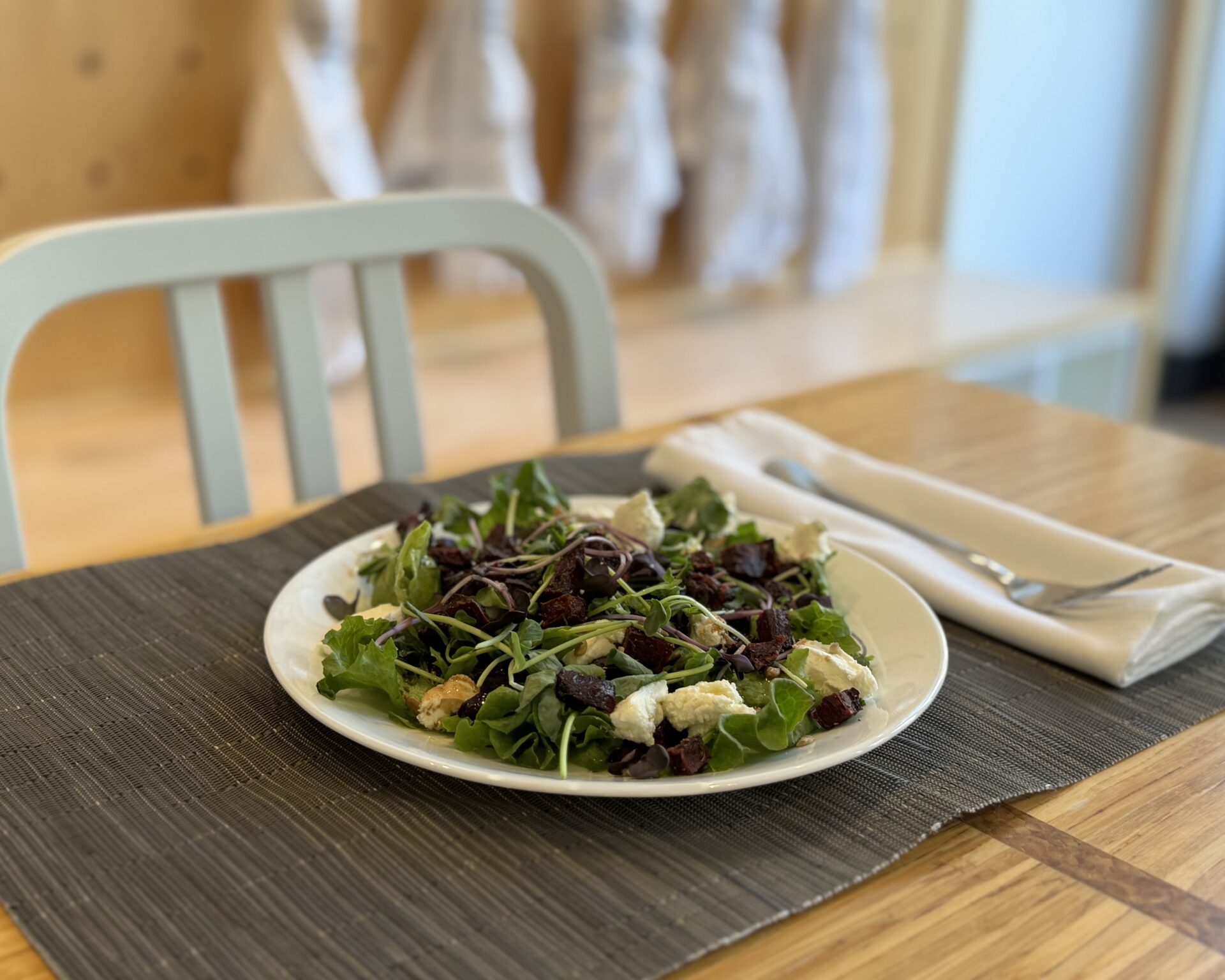 LKA Beet, Goat Cheese & Arugula Salad